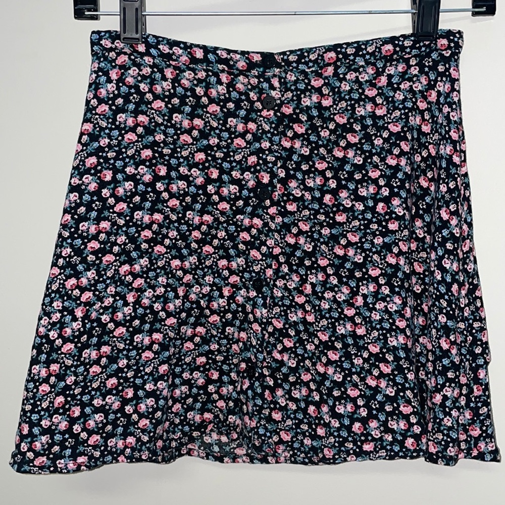 NWOT H&M Divided Flowy Floral Mini Skirt